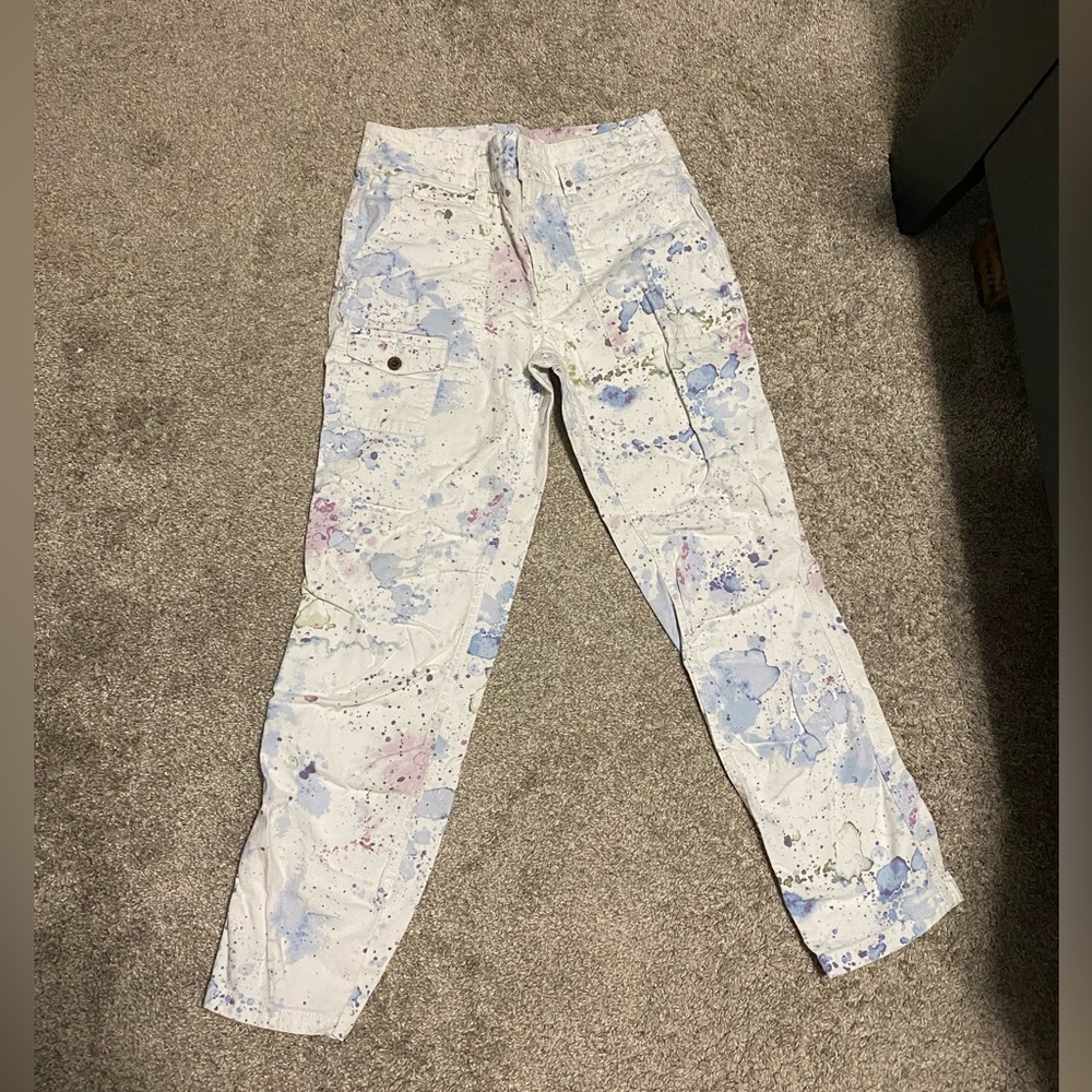 anthropologie white pants with blue splatters